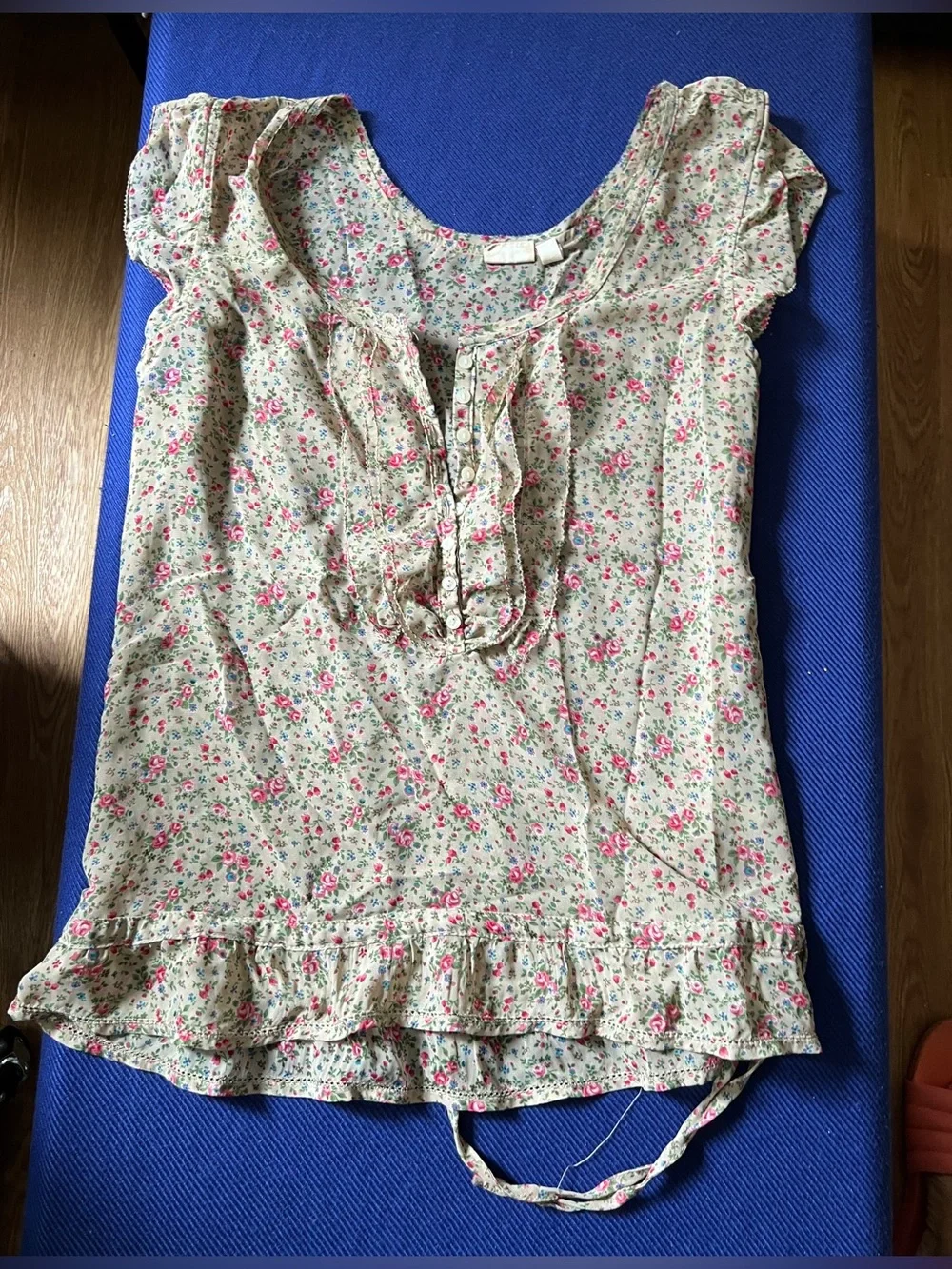 Women’s Clothing Lot Bundle Mixed Sizes M & L - 8 Pieces Tops / Accessories